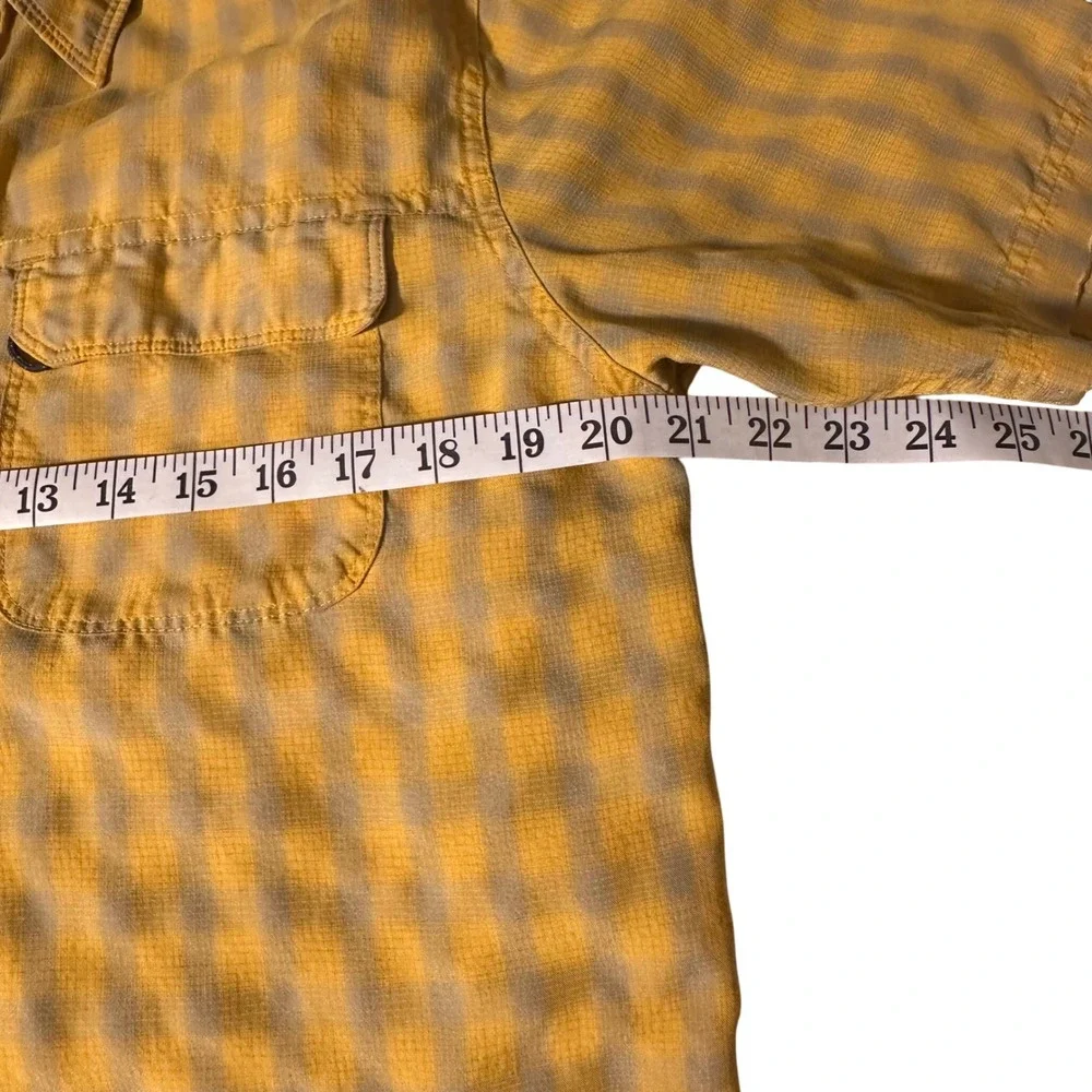 The North Face Mens Plaid Short Sleeve Button‎ Up Shirt Size Medium